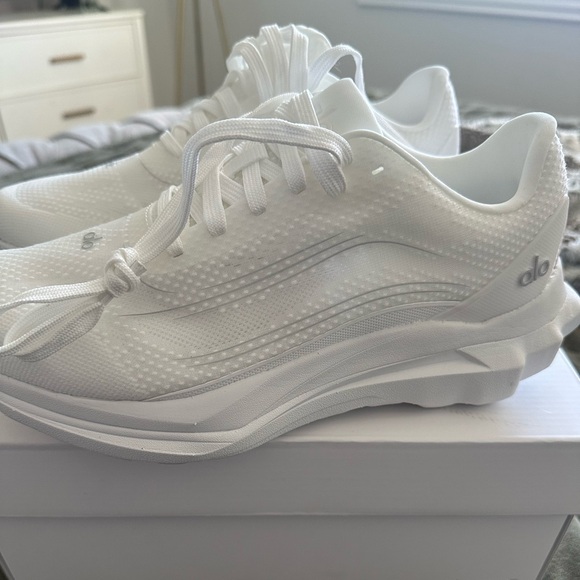 ALO Yoga Shoes - ALO Runners - Brand New